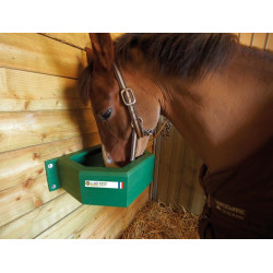 Mangeoire murale : p1210307