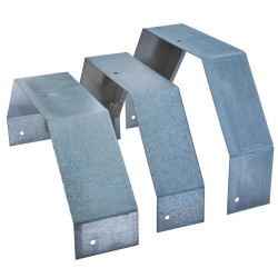 Protection metallique pour mangeoire d'angle 21 L : p1210503