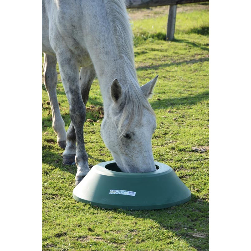 Mangeoire de prairie circulaire à lester : p1213103