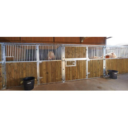 Poteau de terminaison pour façade ouvrante : p1240901