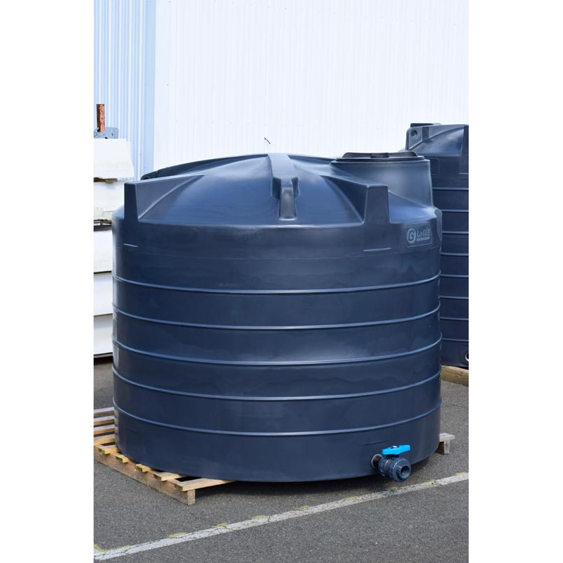 Cuve de stockage aérienne verticale 8000 l. ø 2,39 m : p1160508