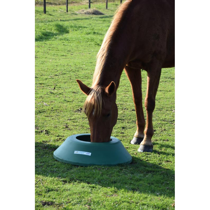 Mangeoire de prairie circulaire à lester : p1213103