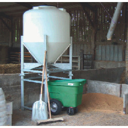 Réhausse de pied pour silo à aliments sur châssis : p1136109