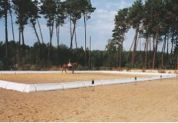 Comment bien installer sa carrière d'équitation